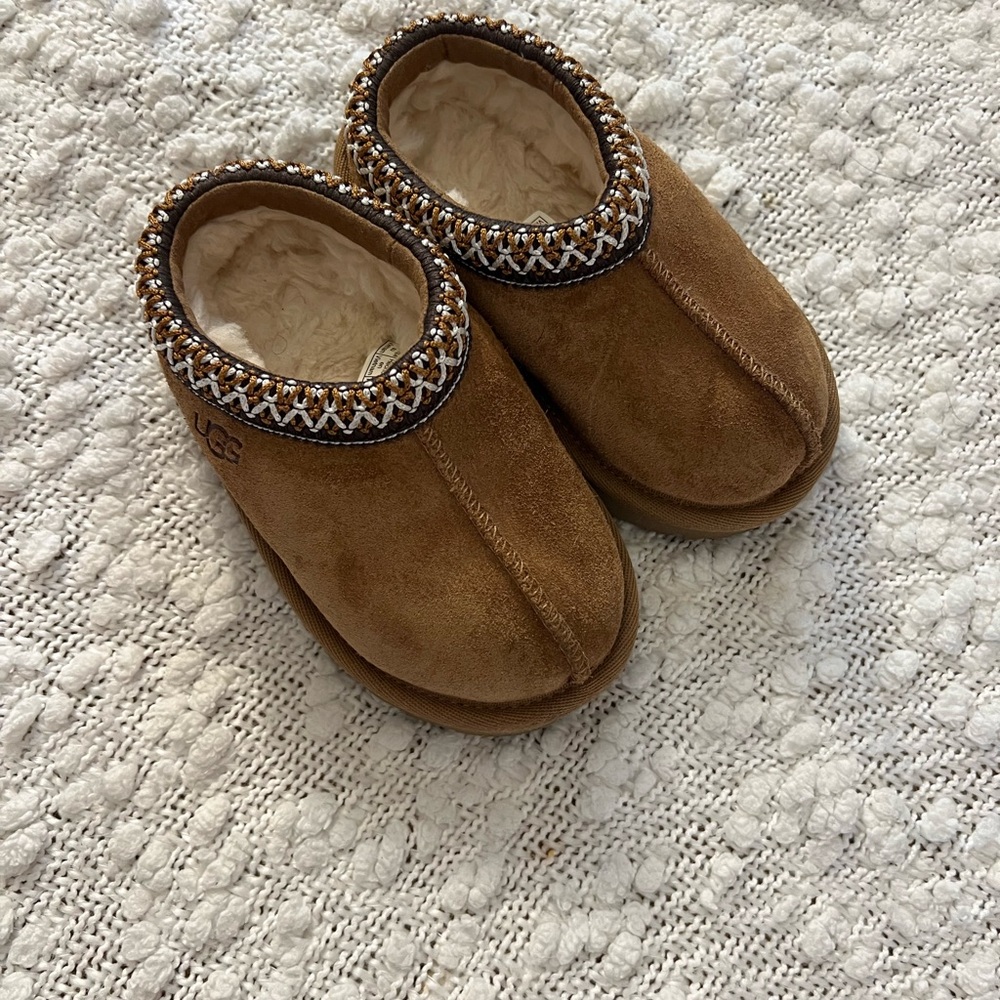 kids ugg  tasmans